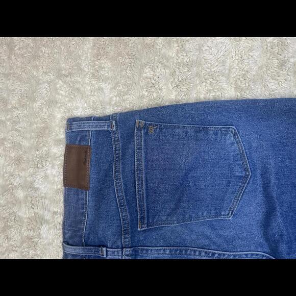 Madewell TENCEL medium wash 10" High-Rise button-front skinny jeans Size 28 - Picture 9 of 9